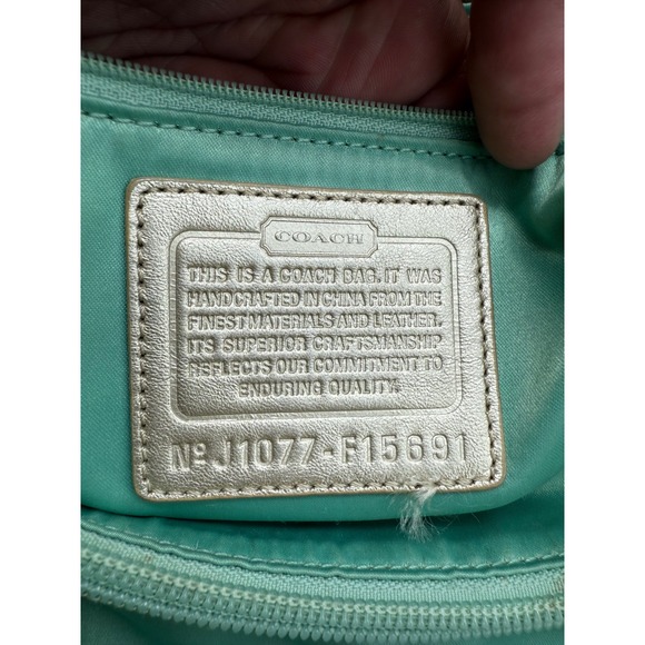 Coach Hampton Signature‎ C Logo Tote + Matching Wallet - Picture 11 of 16